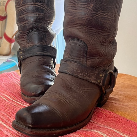 Frye Shoes - Frye boots